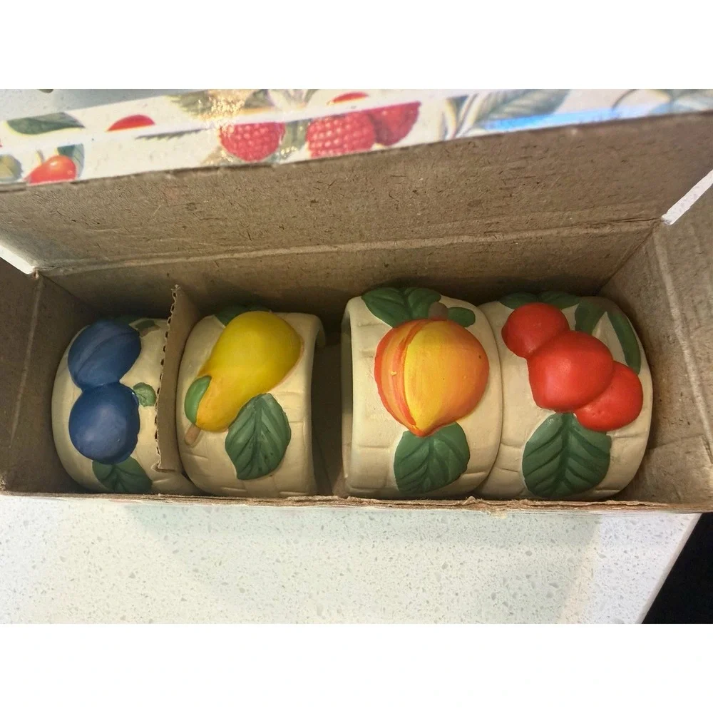 Vintage Country Orchard Set 4 Porcelain Napkin Rings Shabby Chic French Cottage